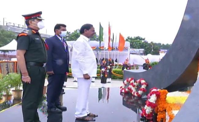 FLAG-HOISTING-BY-KCR-IN-TELANGANA