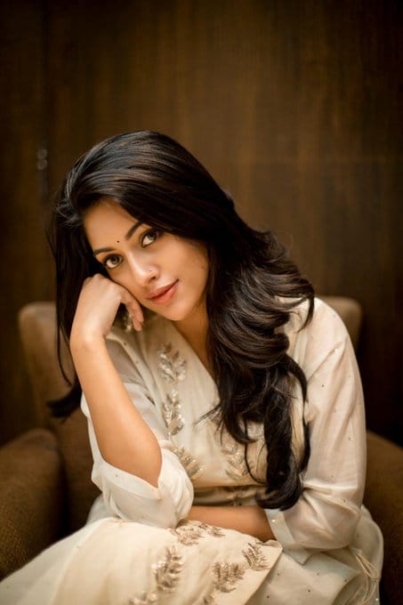 AnuEmmanuel RopedInFor MahaaSamudramMovie
