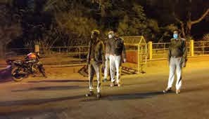 AHMEDABAD-EXTENDS-NIGHT-CURFEW