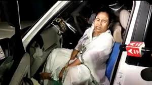 MAMATA-BENARJEE-INJURED-IN-NANDIGRAM-DURING-NOMINATIONS