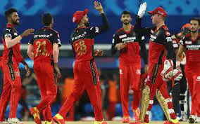 RCB-BEAT-SRH-BY-6RUNS