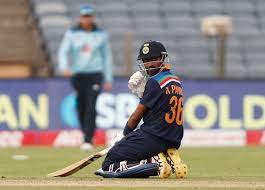 KRUNAL-PANDYA-TESTED-POSITIVE-2ND-T20-POSTPONED