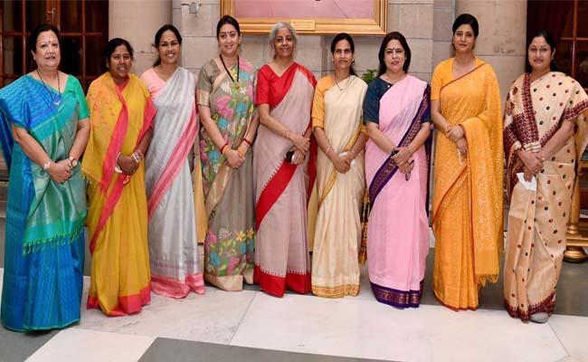NEW-WOMEN-CABINET-MINISTERS-TAKE-OATH