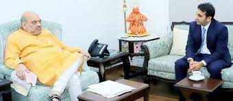 ADAR-POONAWALA-MET-AMITSHAH-IN-PARLIAMENT