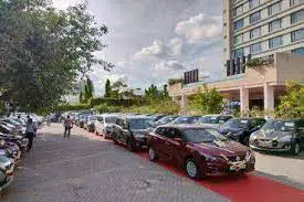 IDEAS2IT-GIFTS-100-CARS-TO-EMPLOYEES