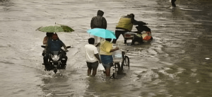 SCHOOLS-DECLARED-HOLIDAY-ON-MONDAY-IN-TWO-TELUGU-STATES