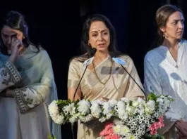 ధర్మేంద్ర ఫ్యామిలీలో ఏం జరుగుతోంది? హేమమాలినిని దూరం పెట్టారా?